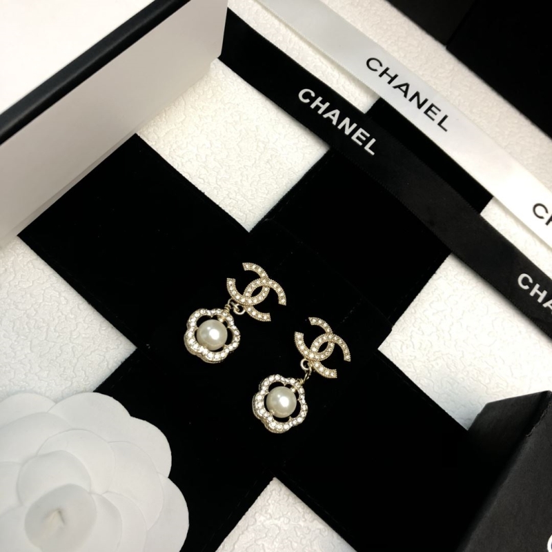 Ch**el earrings